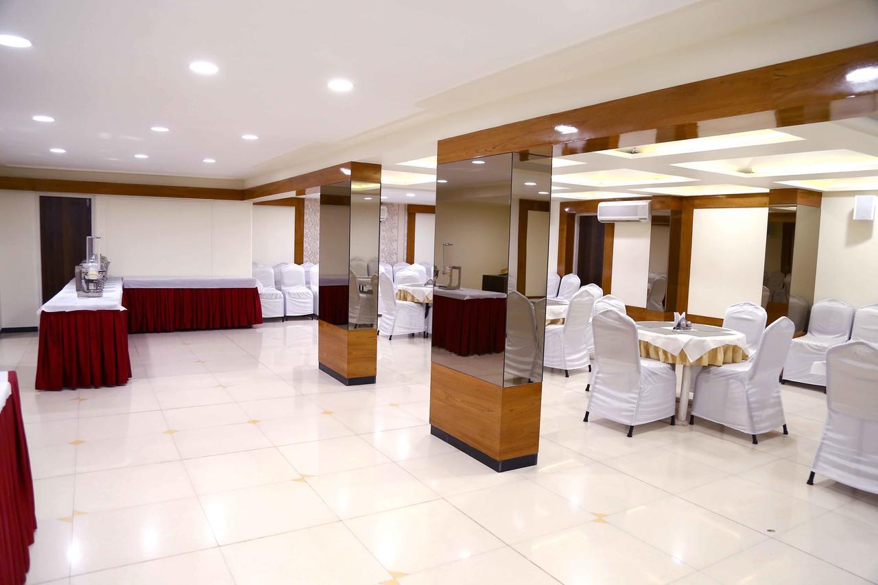 Hotel Regency Jāmnagar المظهر الخارجي الصورة